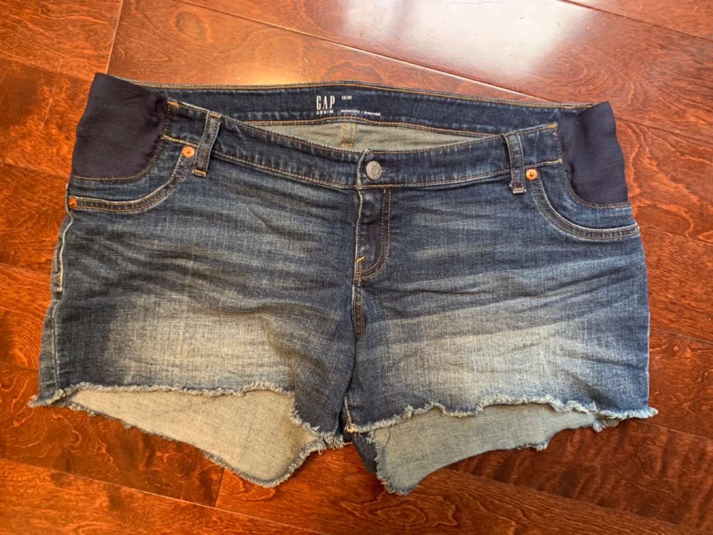 GAP Denim Maternity Shorts - Size 12/31 thumbnail