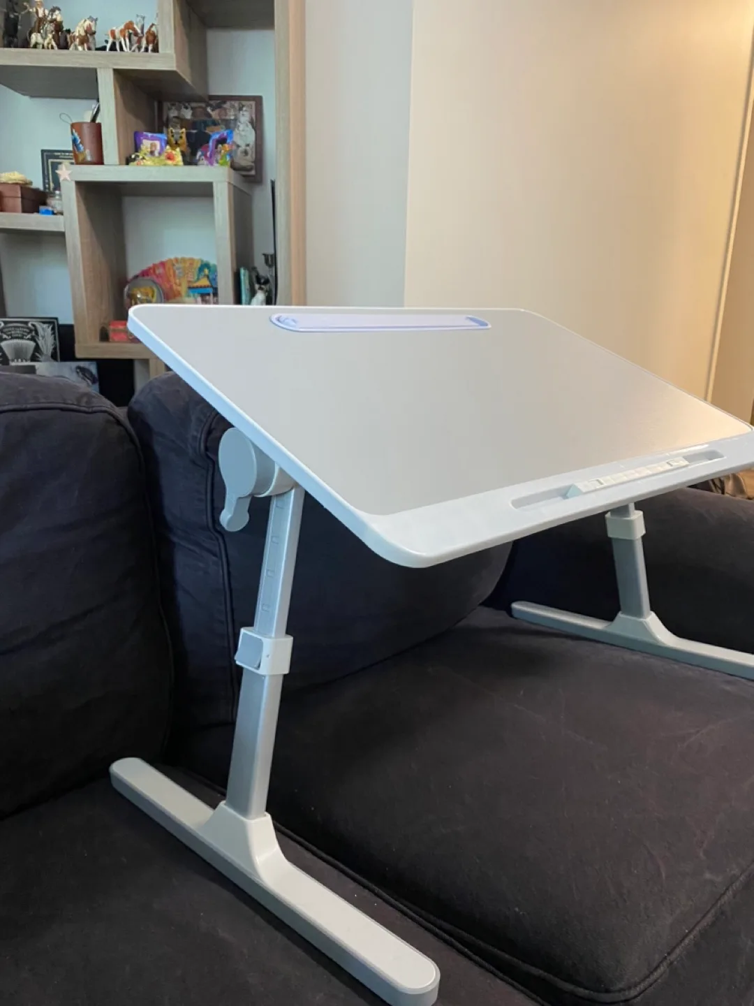 Adjustable Laptop Bed Desk Table image indicator(3)