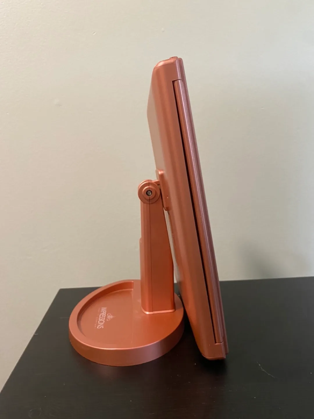 Pink Tri-fold LED Makeup Mirror image indicator(5)