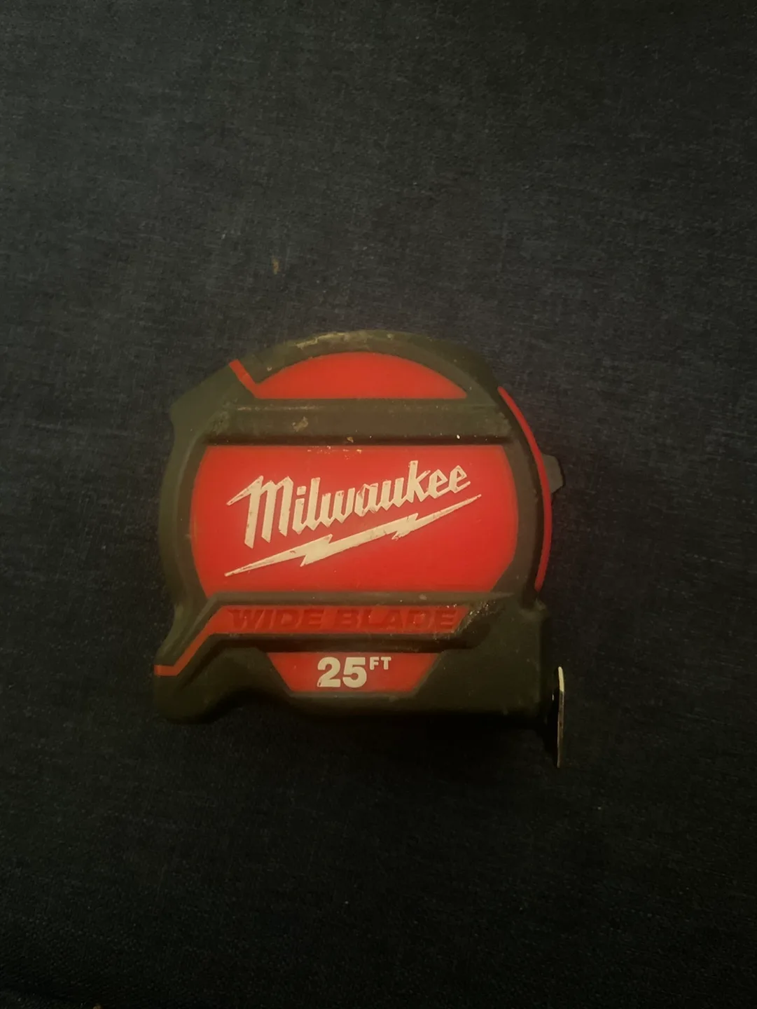 Milwaukee Wide Blade 25ft Tape Measure thumbnail