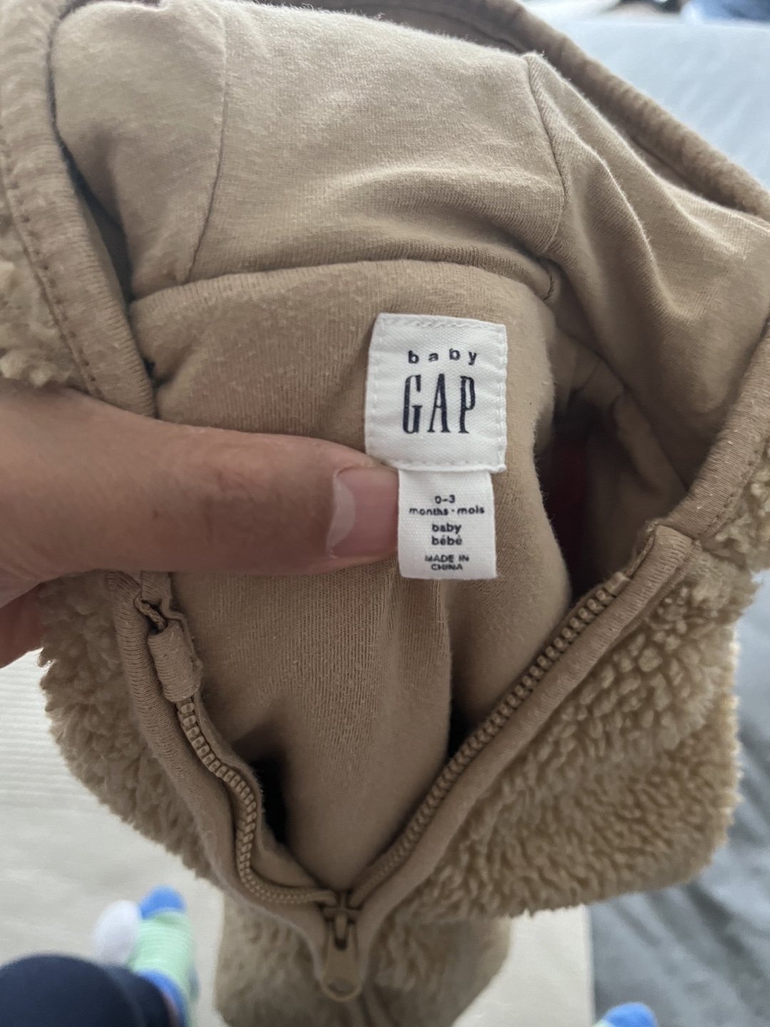 GAP Baby Bear Onesie 0-3 Months - photo 3