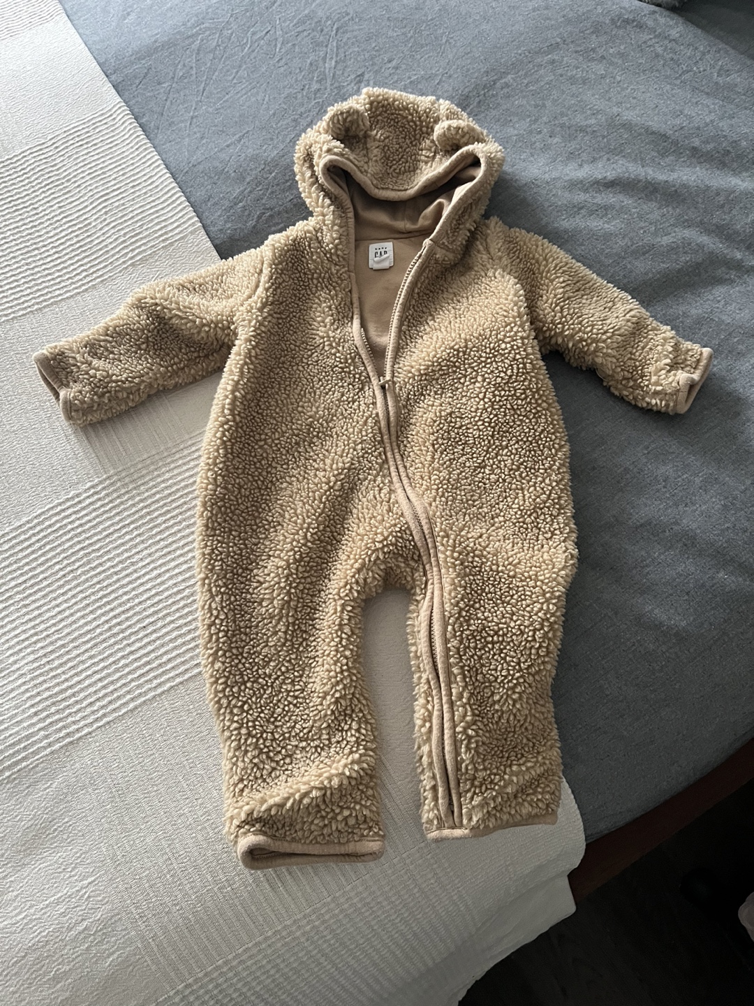 GAP Baby Bear Onesie 0-3 Months