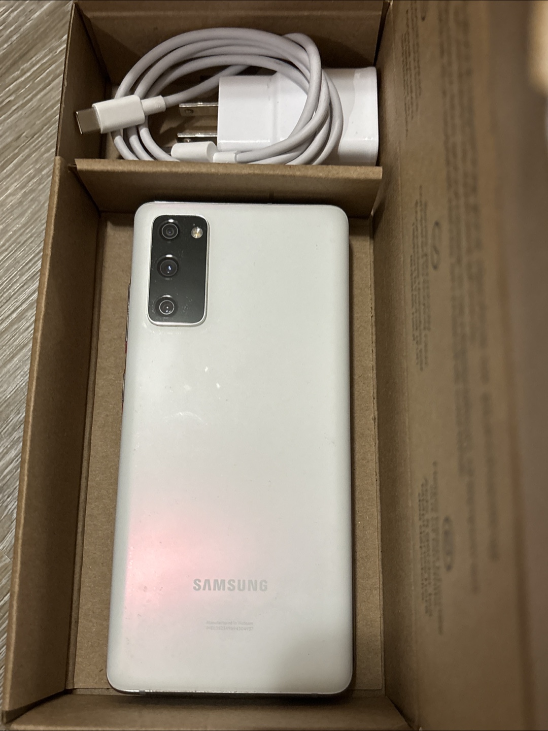 Samsung Galaxy S20 FE - White - photo 4