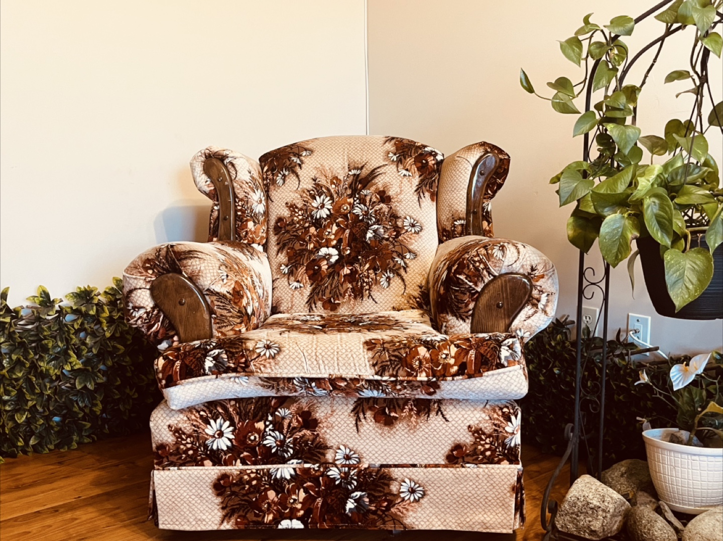 Floral Sofa, Chair & Ottoman Set - photo 4