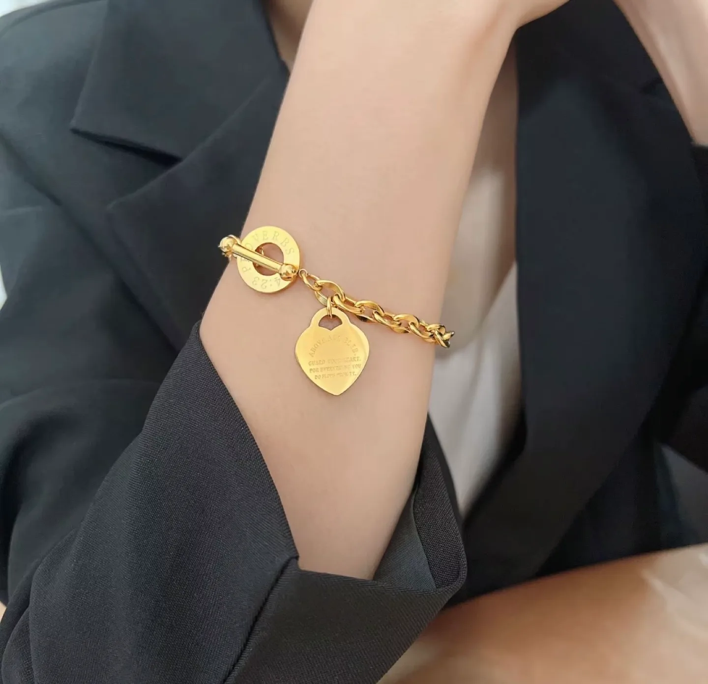 Heart Tag Toggle Bracelet image indicator(10)