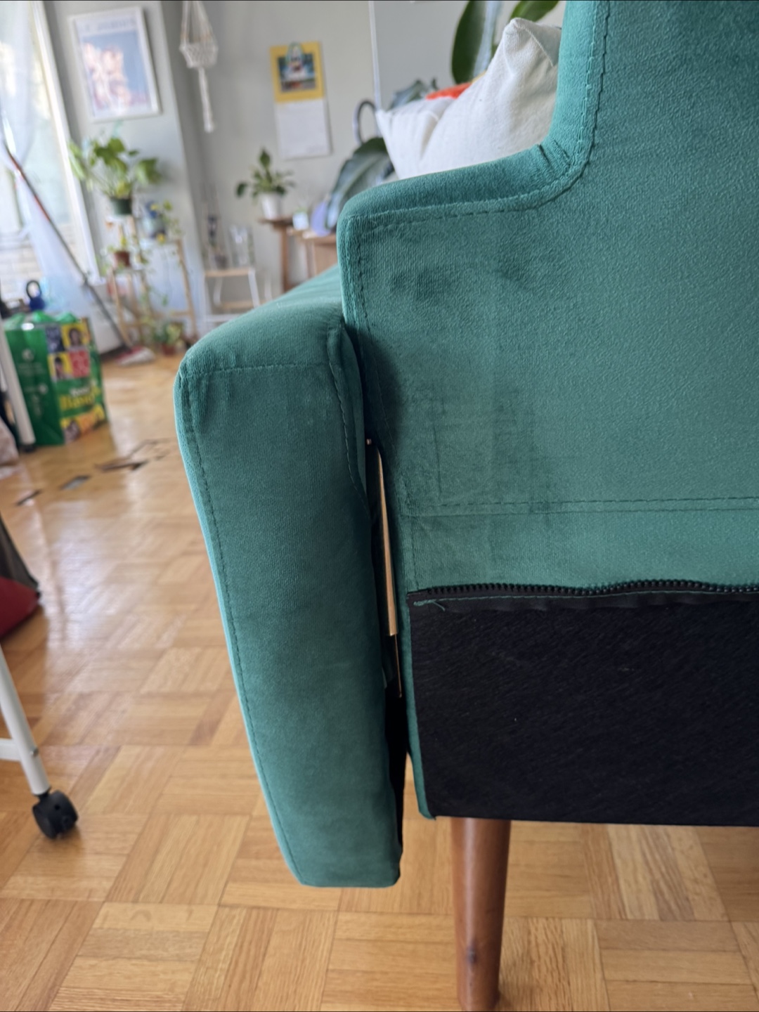 Green velvet sofa - photo 5