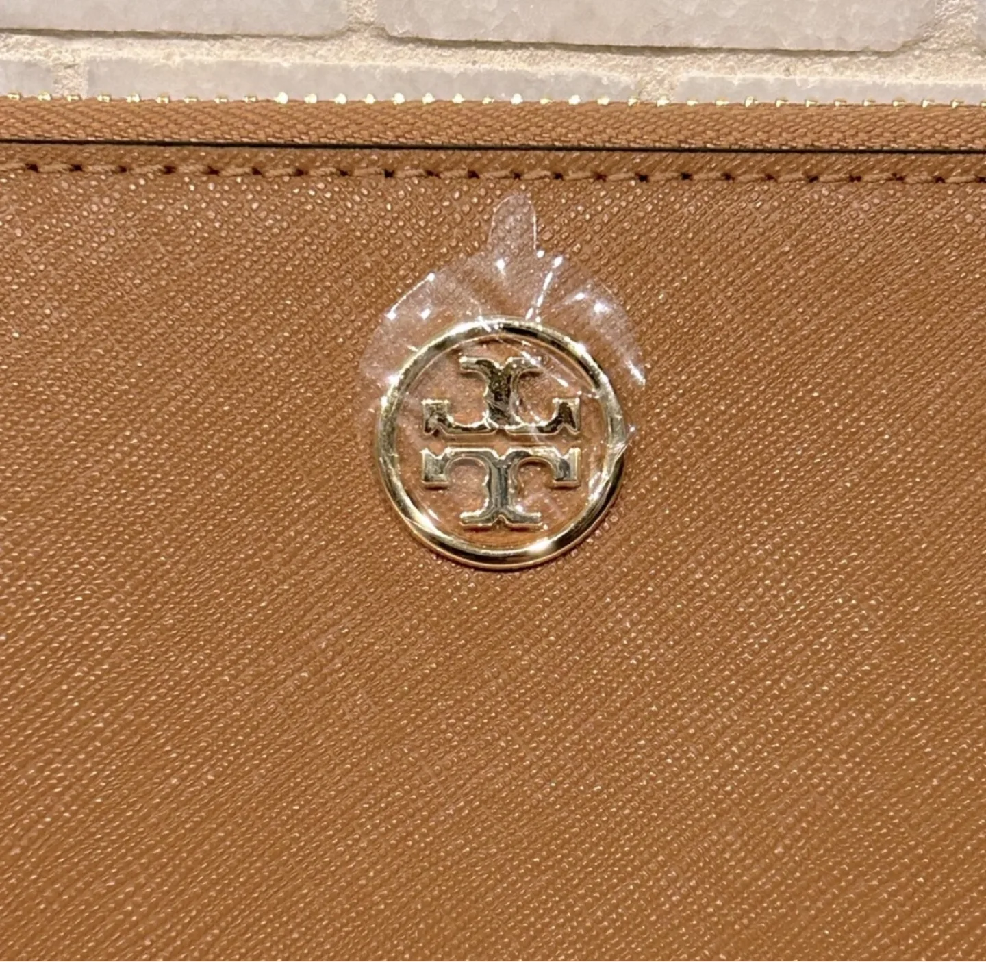 Tory Burch Leather Wallet image indicator(3)