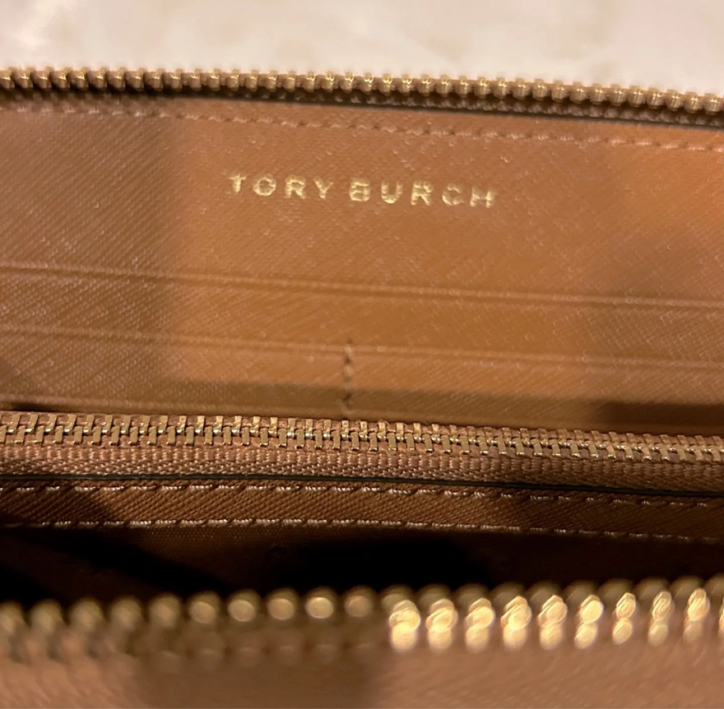 Tory Burch Leather Wallet image indicator(5)