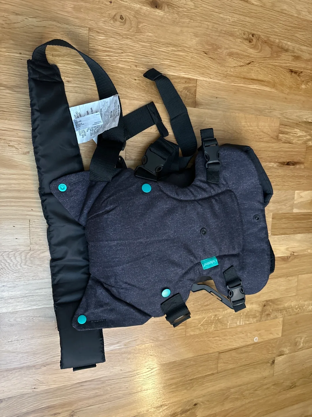 Infantino Baby Carrier - Excellent Condition! thumbnail