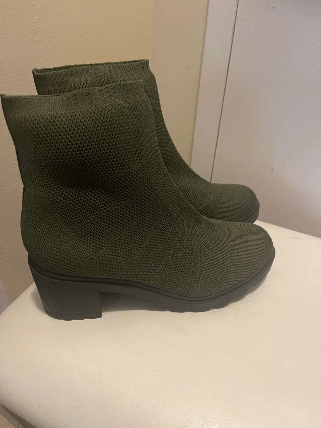 Camper Women's Green Knit Heeled Boots - Size 11 image indicator(3)
