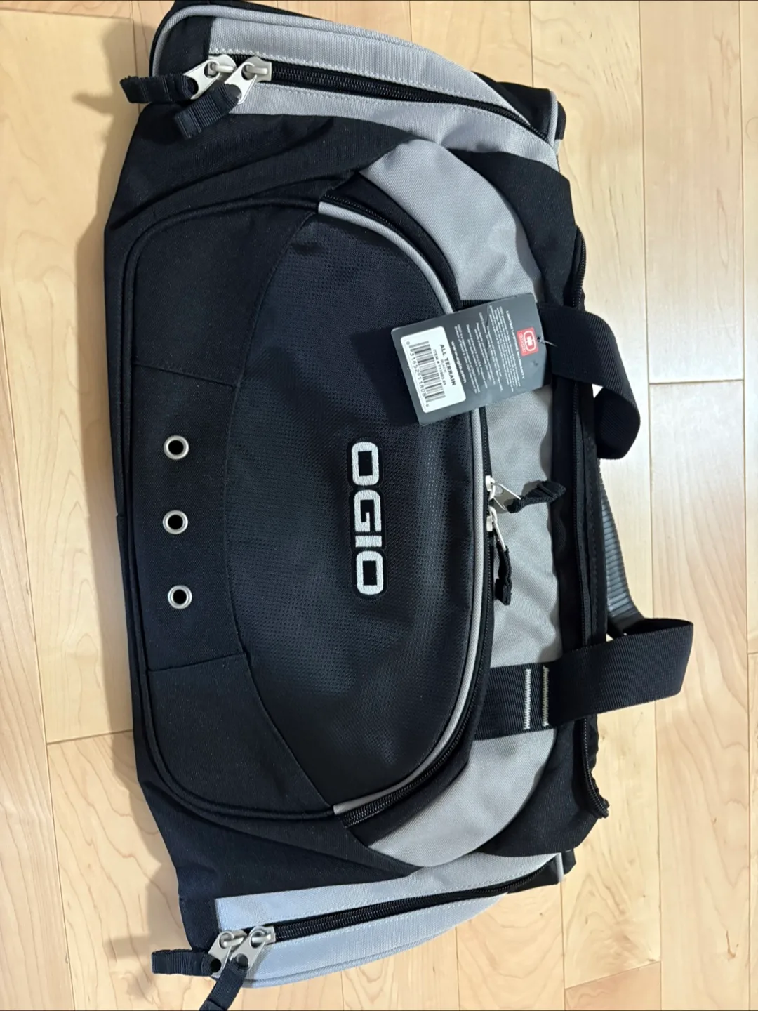 OGIO All Terrain Black Duffel Bag image indicator(2)