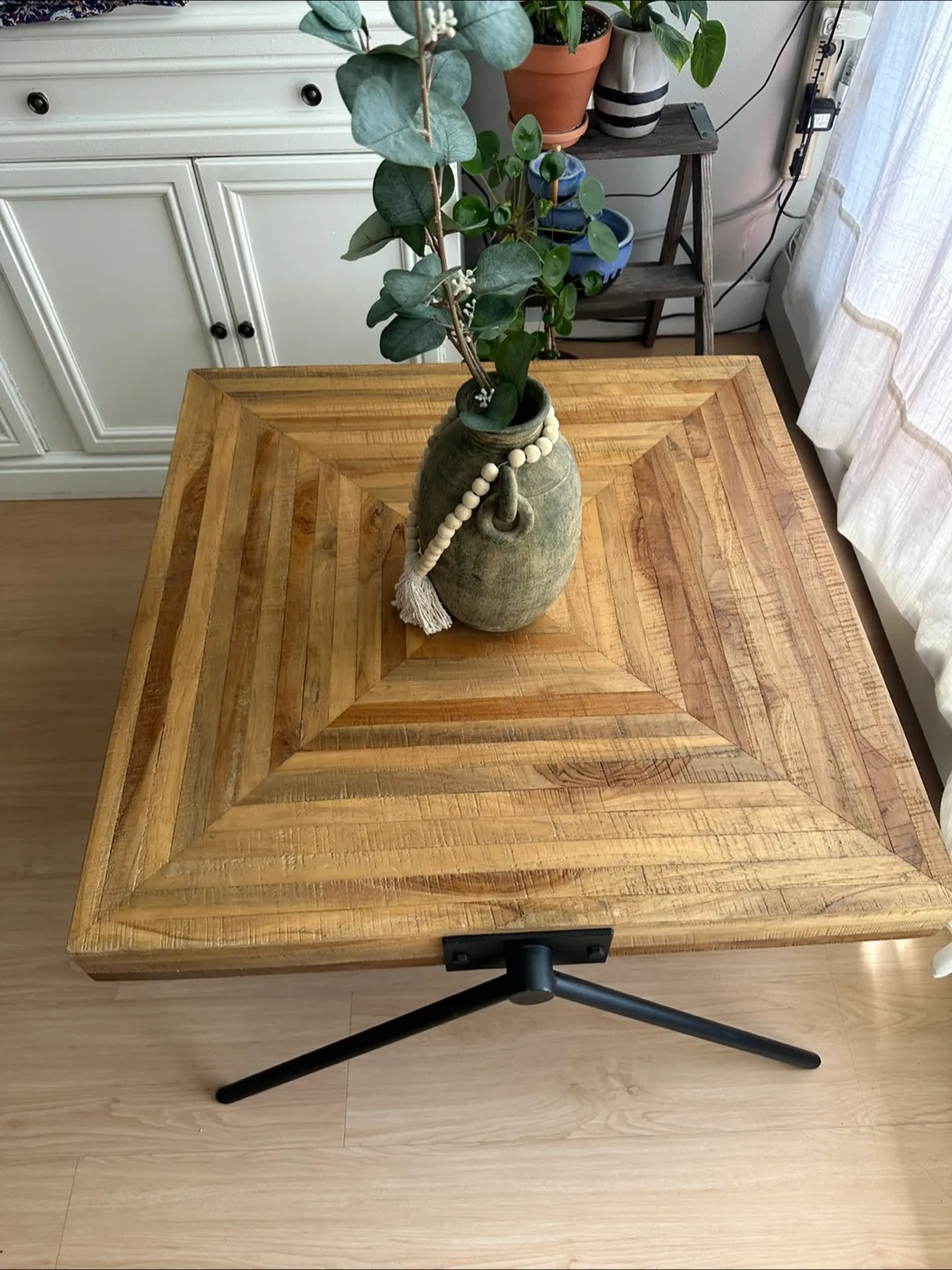 Structube teak Wood Coffee Table image indicator(2)