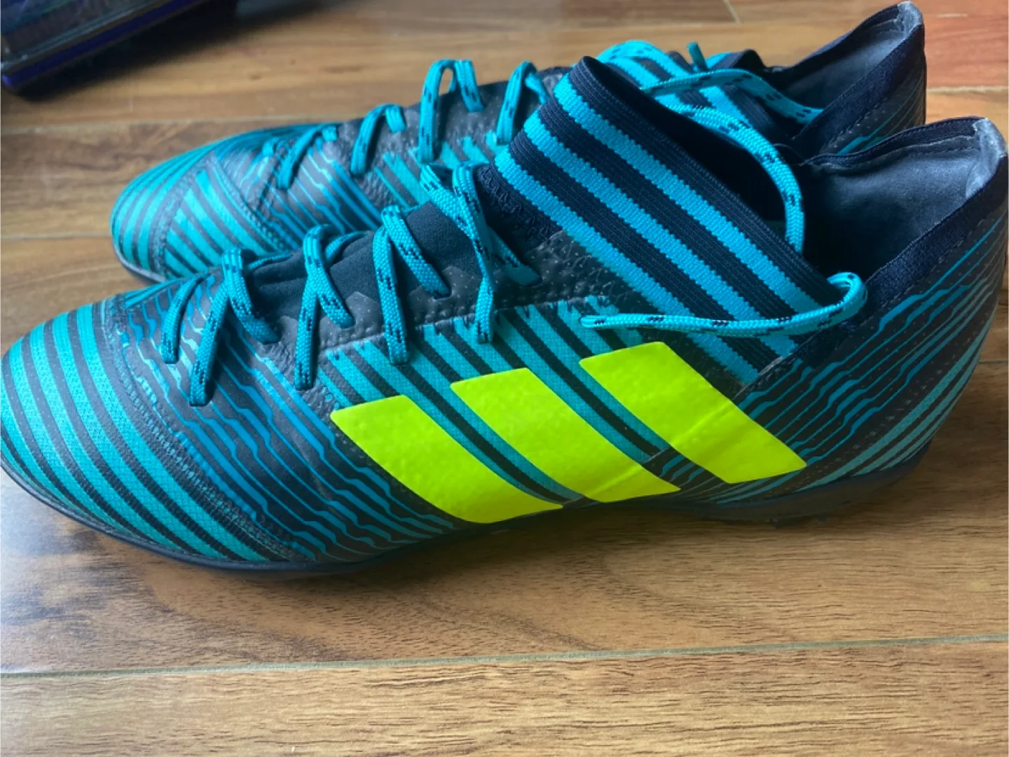 Adidas Nemeziz 17.4 FXG Soccer Cleats image indicator(2)