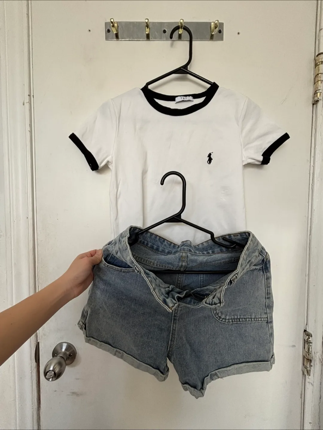 Vintage T-shirt & Denim Shorts thumbnail
