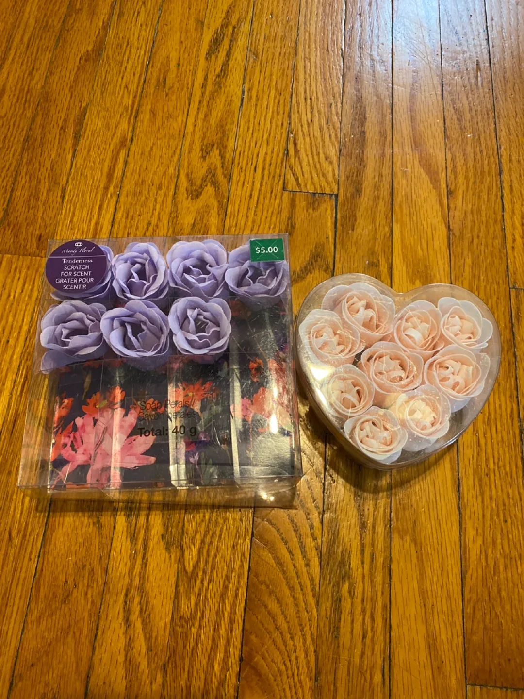 Scented Soap Petals for Bath thumbnail