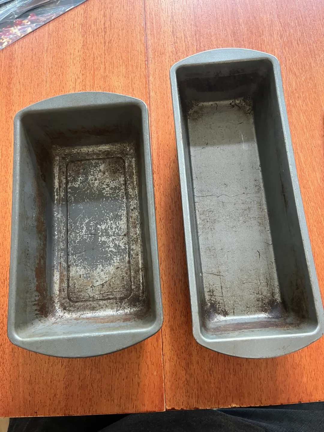 FREE metal loaf tins thumbnail