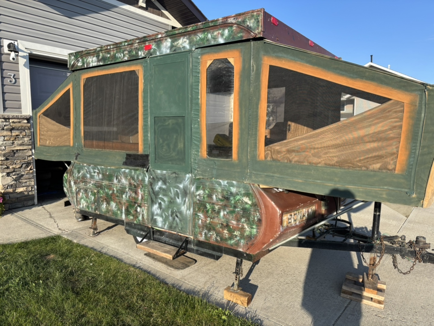 Pop-up Camper - photo 2