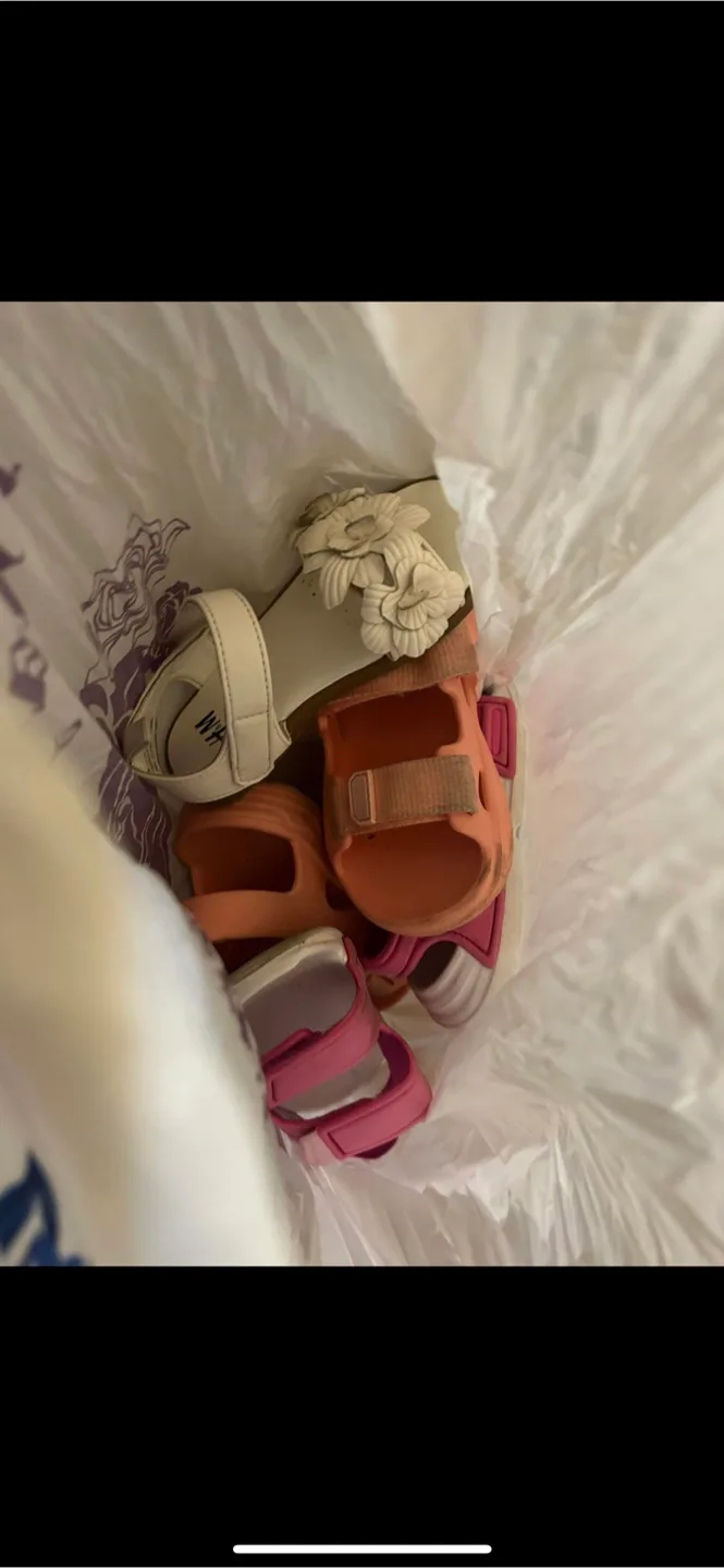 Girl shoes size 24#freecycle thumbnail
