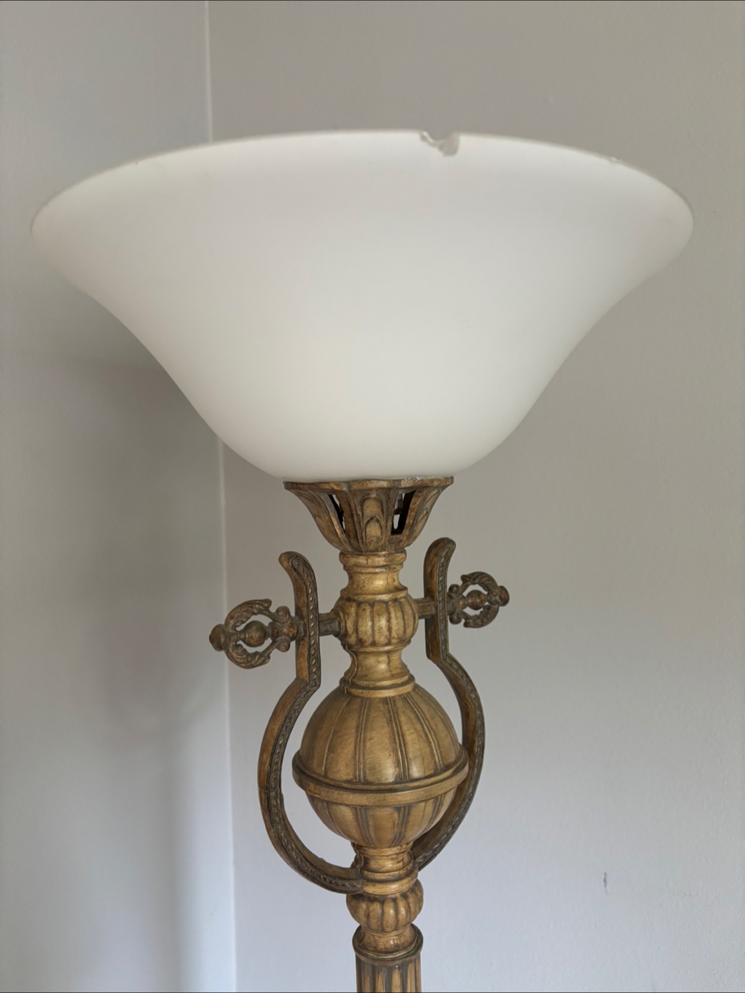 Vintage-Style Gold Floor Lamp - photo 2