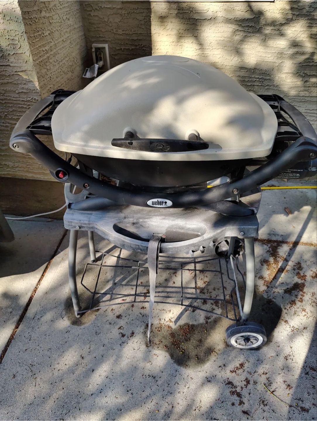 Weber BBQ New Condition with Stand and Accessories