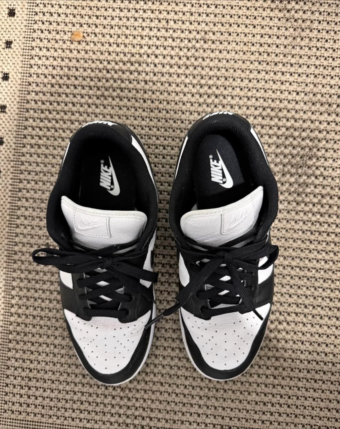 Nike Dunk Panda Size 9 Men image indicator(3)