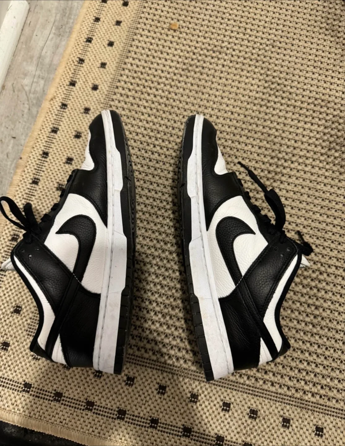 Nike Dunk Panda Size 9 Men image indicator(2)