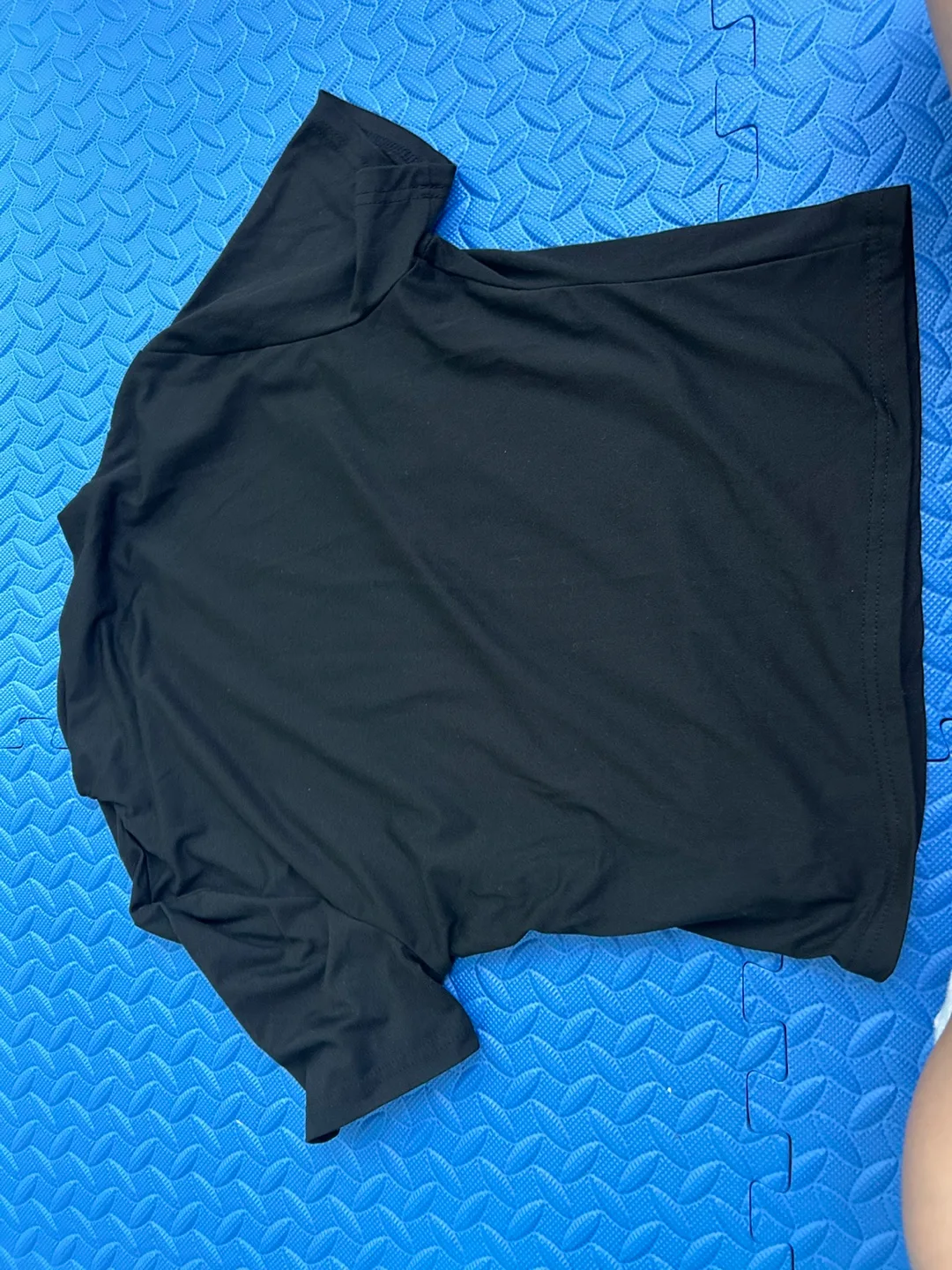 Black T-Shirt size large#freecycle thumbnail