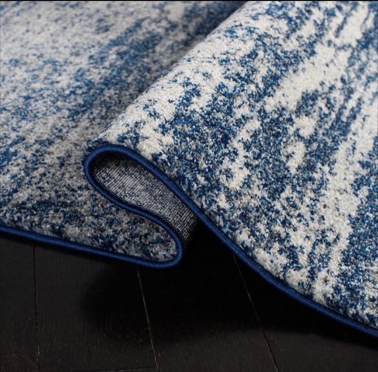5x7 Blue & White Area Rug - photo 4