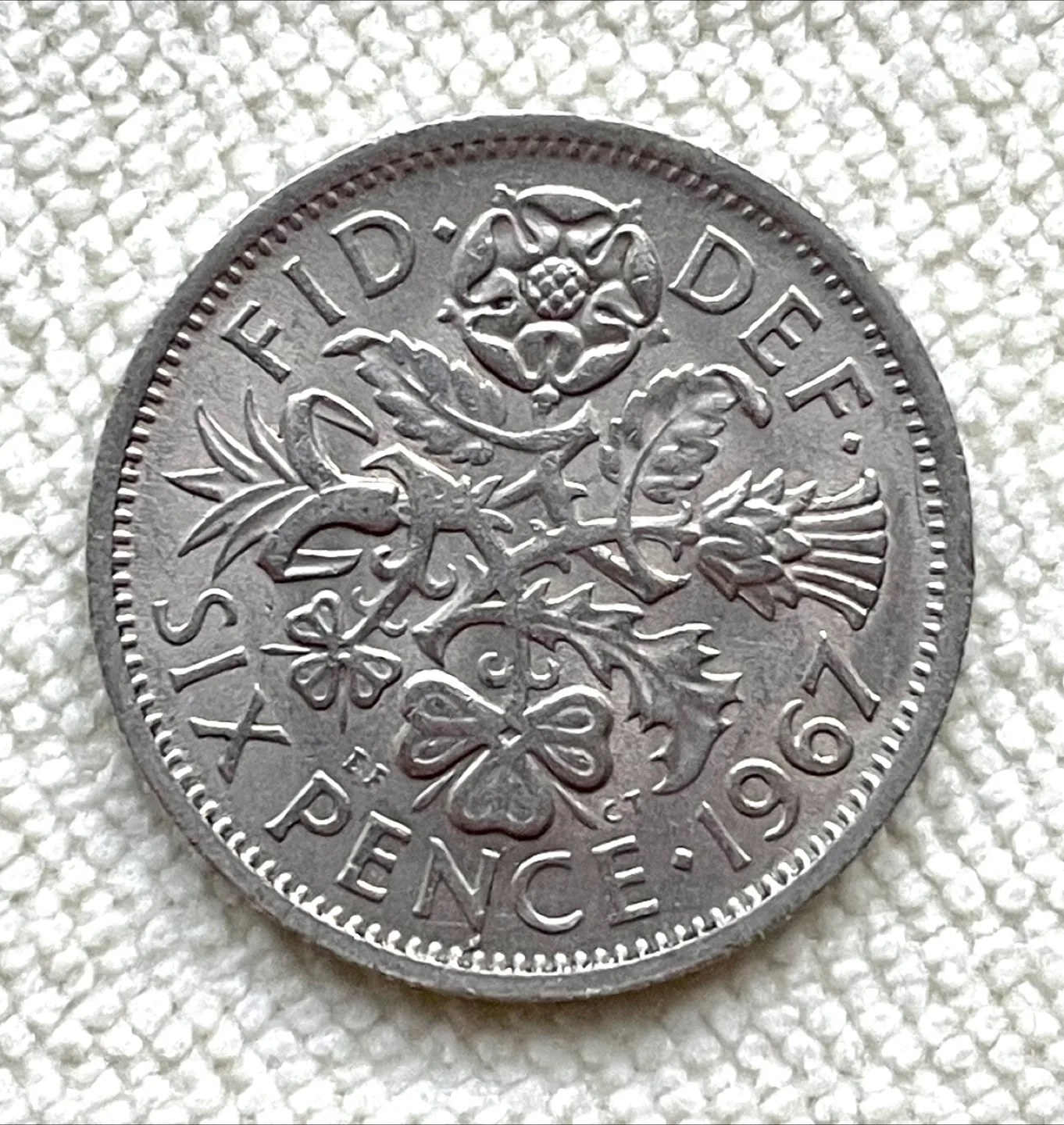 TWO GREAT BRITAIN SIXPENCES - QUEEN ELIZABETH II & GEORGE VI image indicator(3)