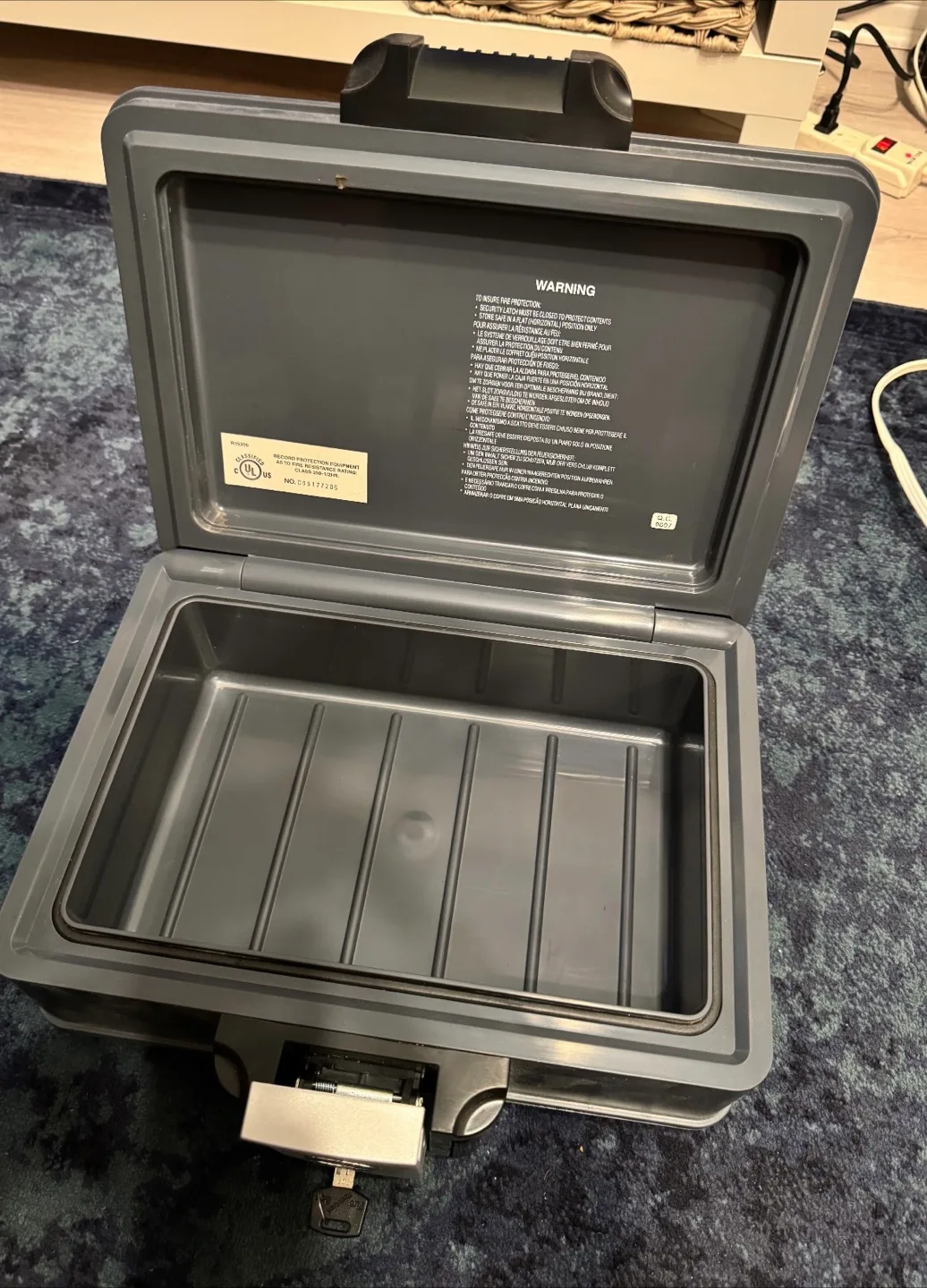 FIRST ALERT FIREPROOF CHEST image indicator(2)