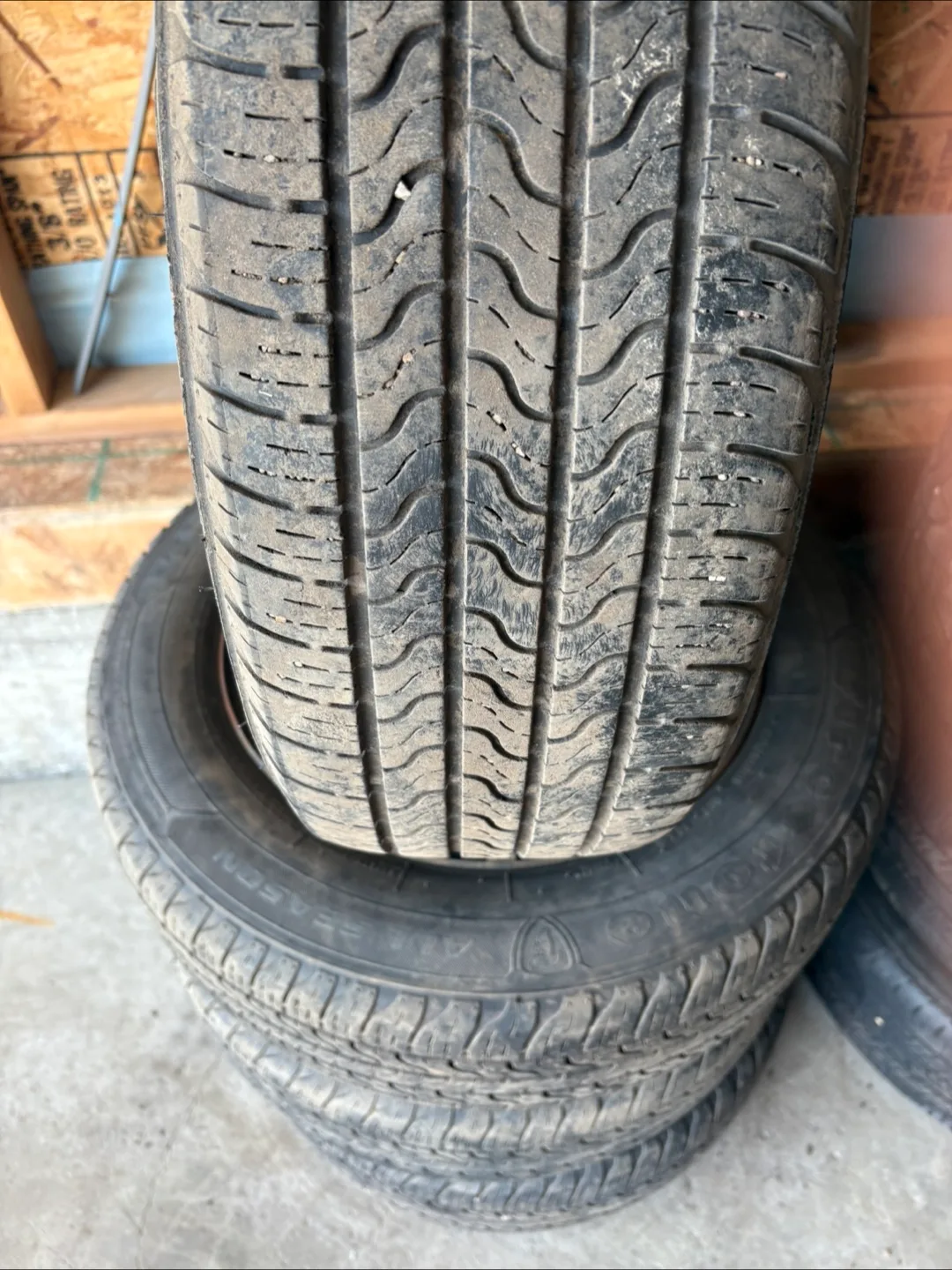 Set of 4 All Season 195 65 r15 Tires rims call 780 884 7800 image indicator(2)