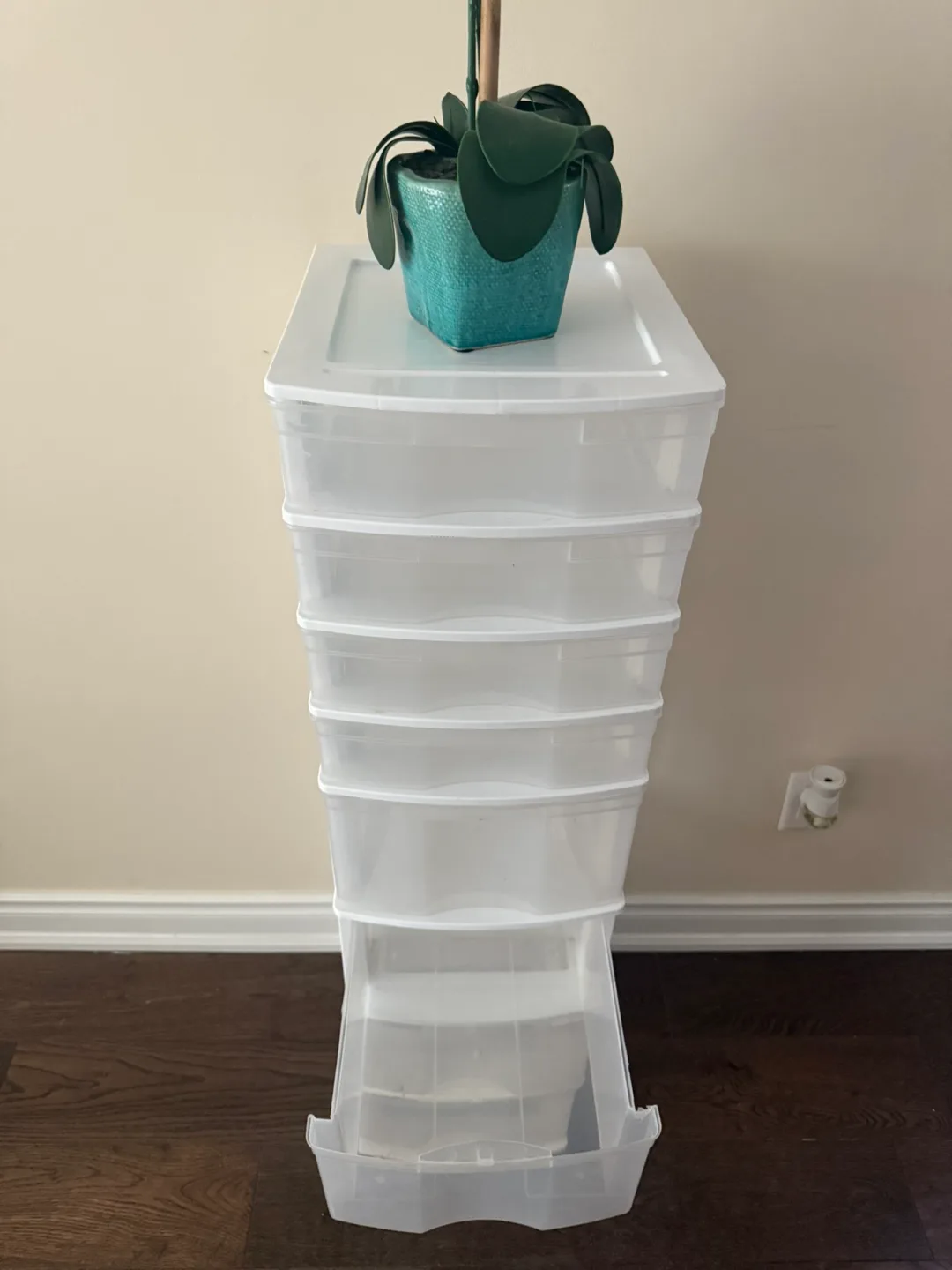 Tall White Plastic Storage Tower image indicator(3)