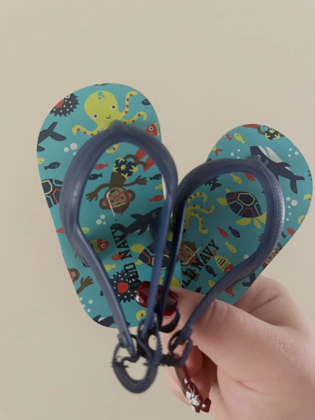 Old Navy Kids' Flip Flops - Size 3 image indicator(3)