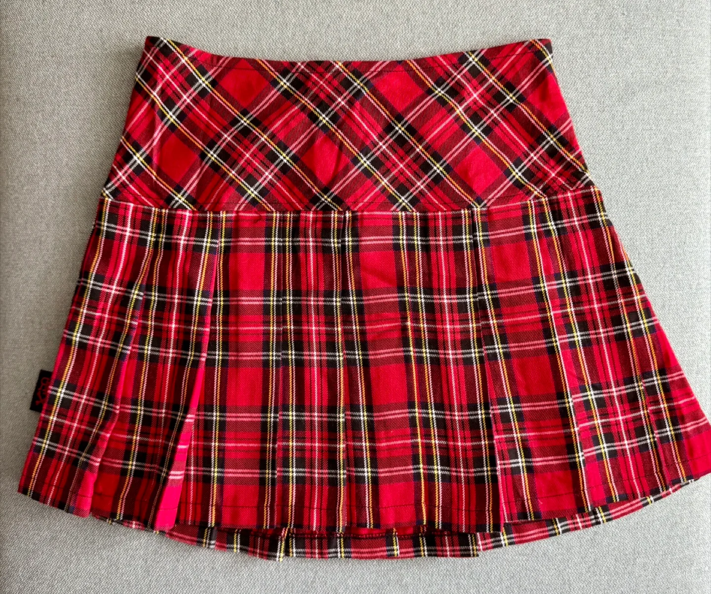 Set of 2 Women’s Mini Skirts - US Size 4 (Red Plaid & Black) thumbnail
