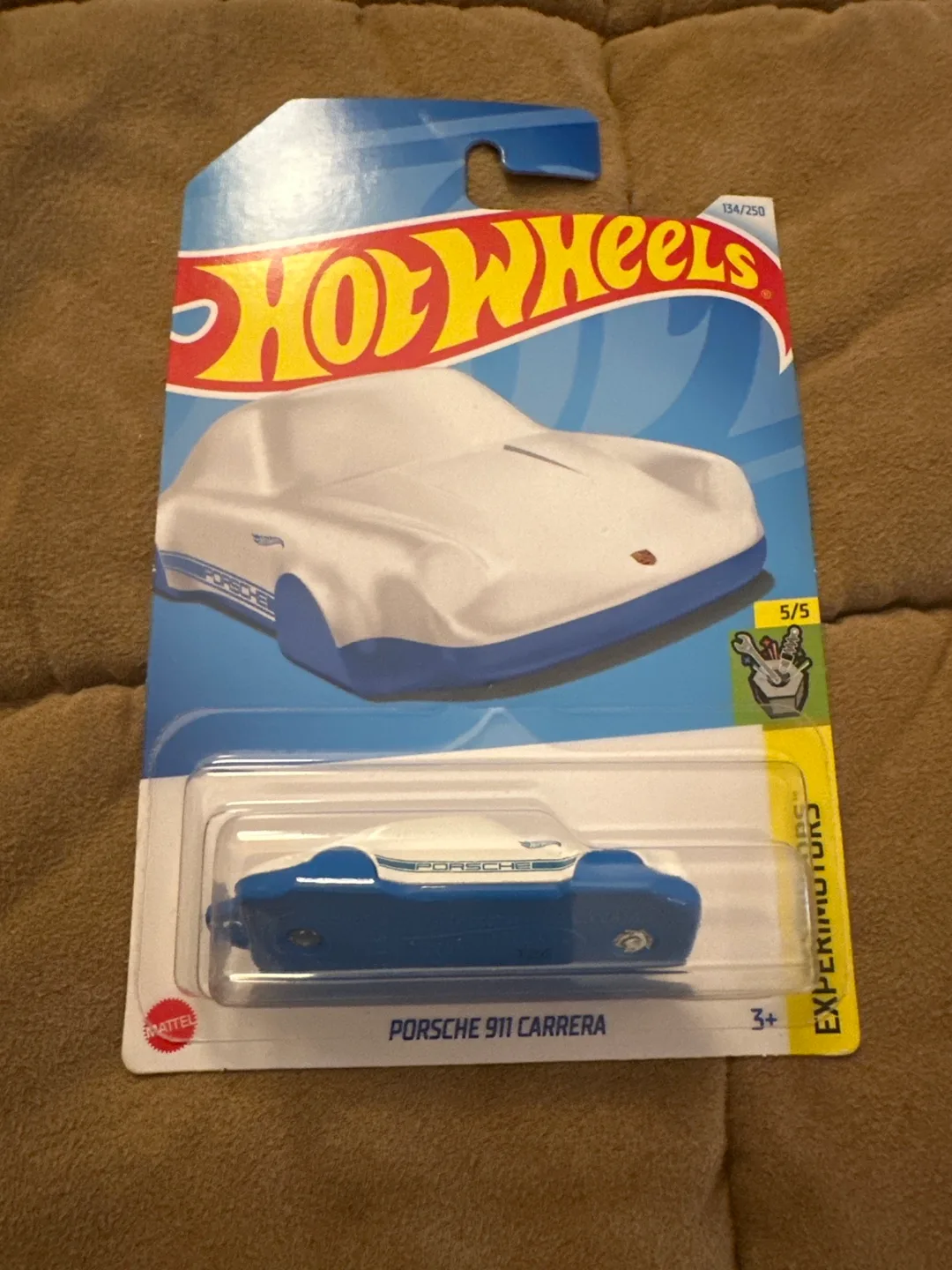 Hot Wheels Porsche 911 Carrera image indicator(3)