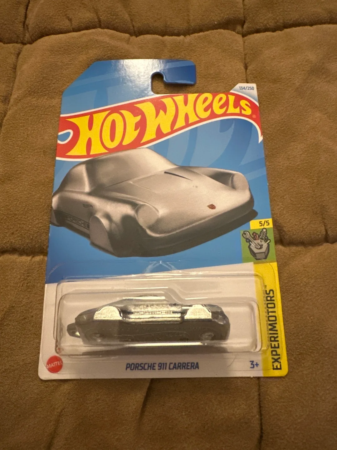 Hot Wheels Porsche 911 Carrera image indicator(2)