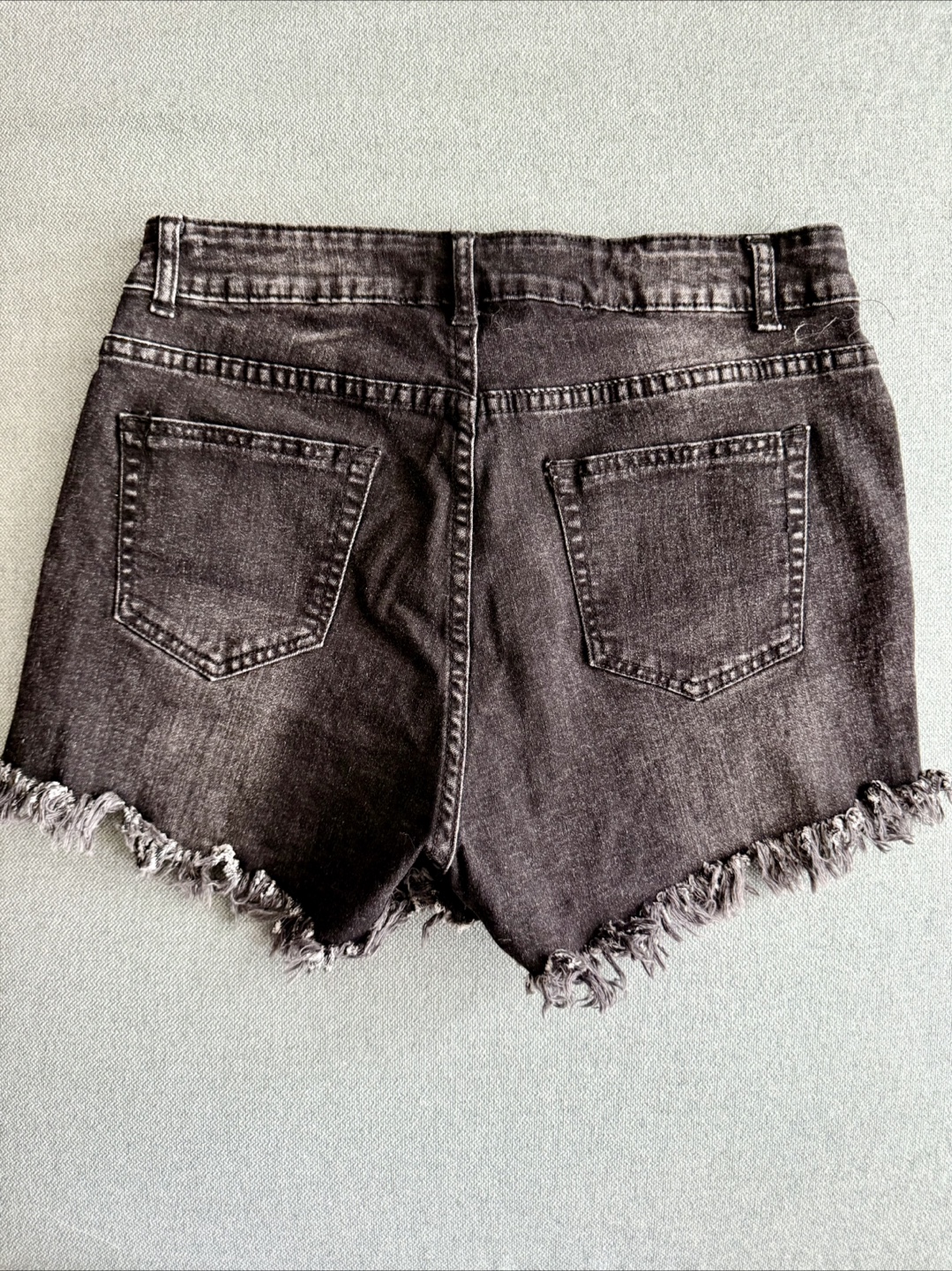 Set of 3 Women’s Summer Denim Shorts - US Size 4 - photo 4