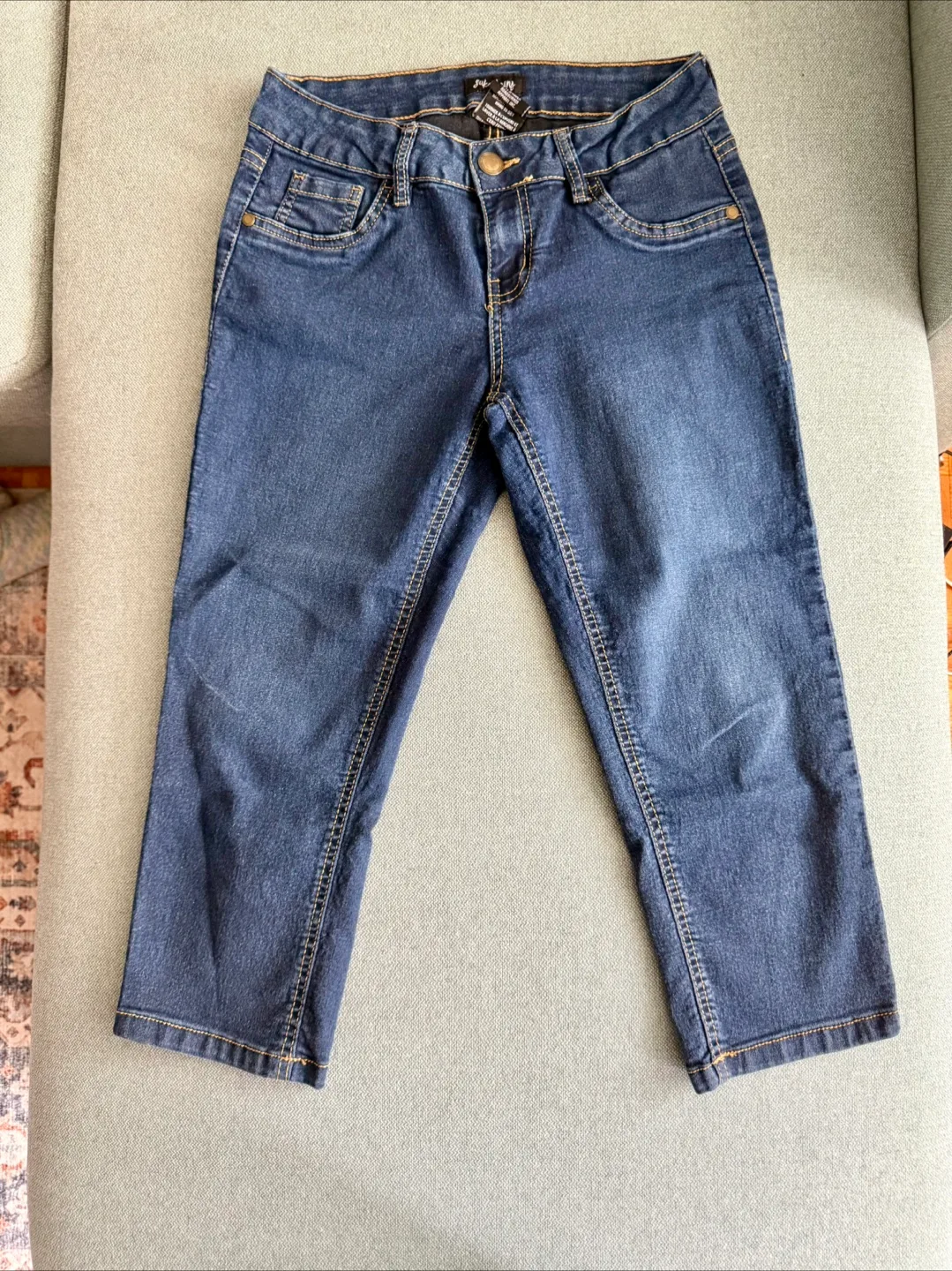 Set of 3 Women’s Denim Capris - US Size 4 thumbnail