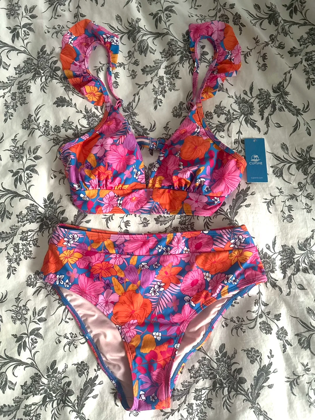 Cupshe Pink Floral Bikini Set thumbnail