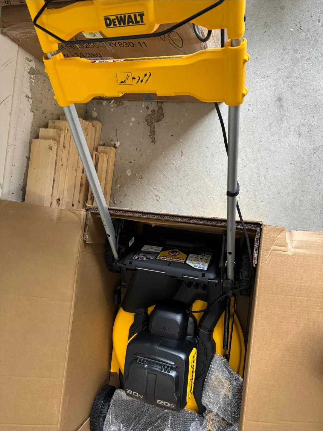 New DeWalt Cordless Battery Powered Lawn Mower thumbnail