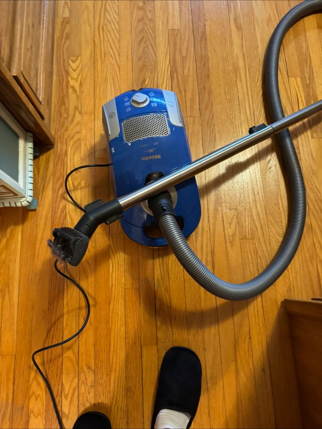 Miele S2121 Capri Vacuum Cleaner image indicator(3)