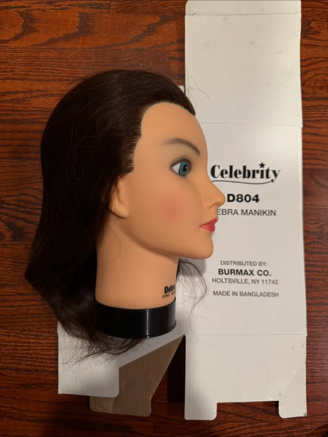 Celebrity Debra Burmax Manikin D804 image indicator(3)