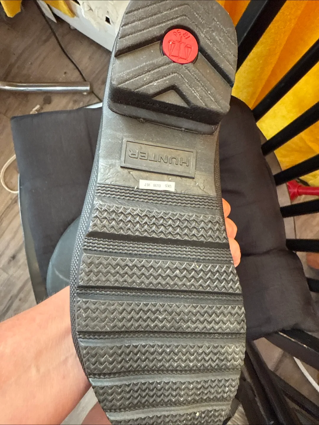 No reasonable offer refused Hunter Chelsea Boots - Size US 7 image indicator(3)