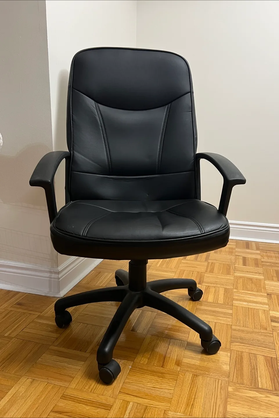 Black Office Chair thumbnail