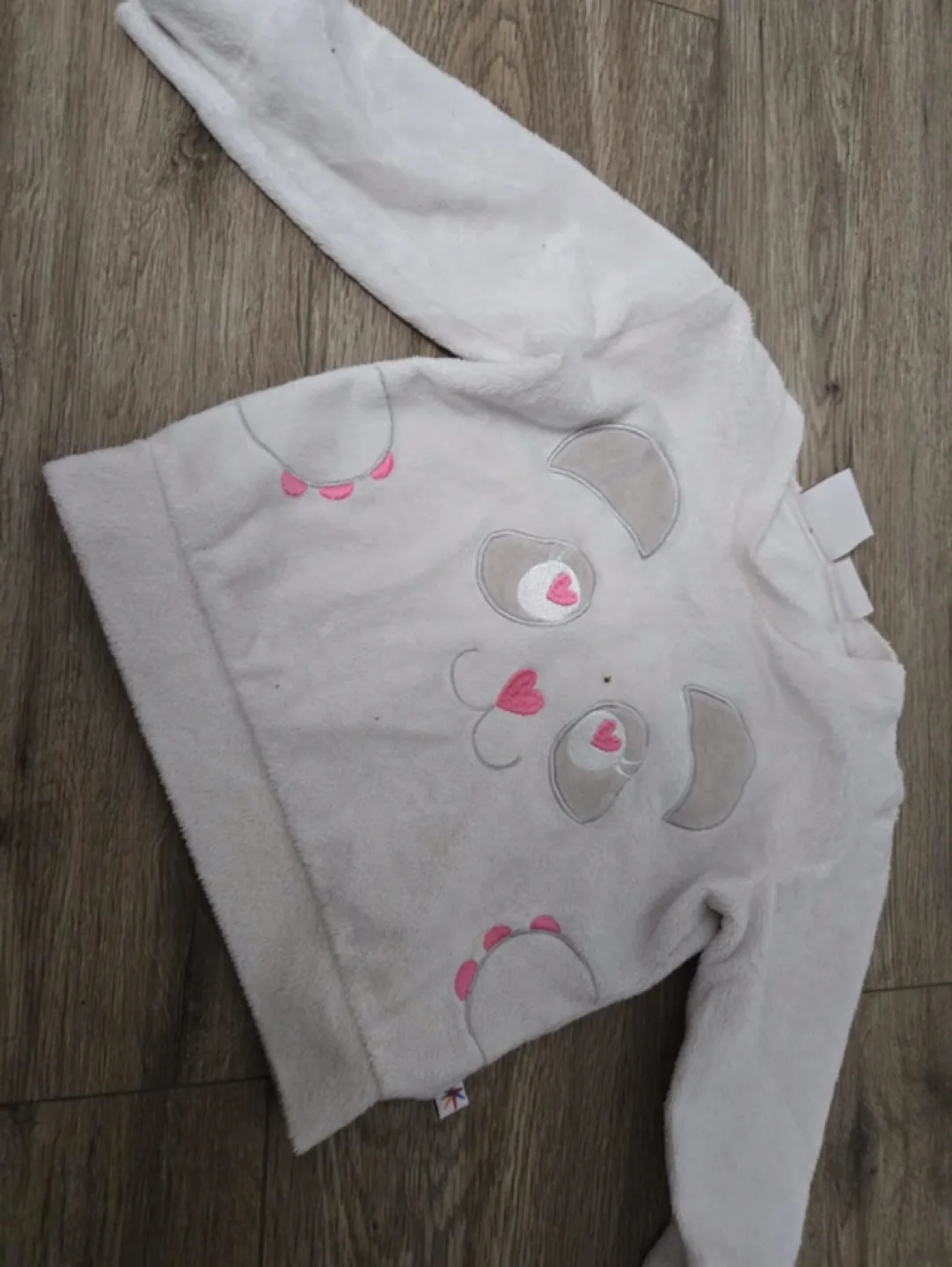 Cute White Fleece Pullover. #freecycle thumbnail