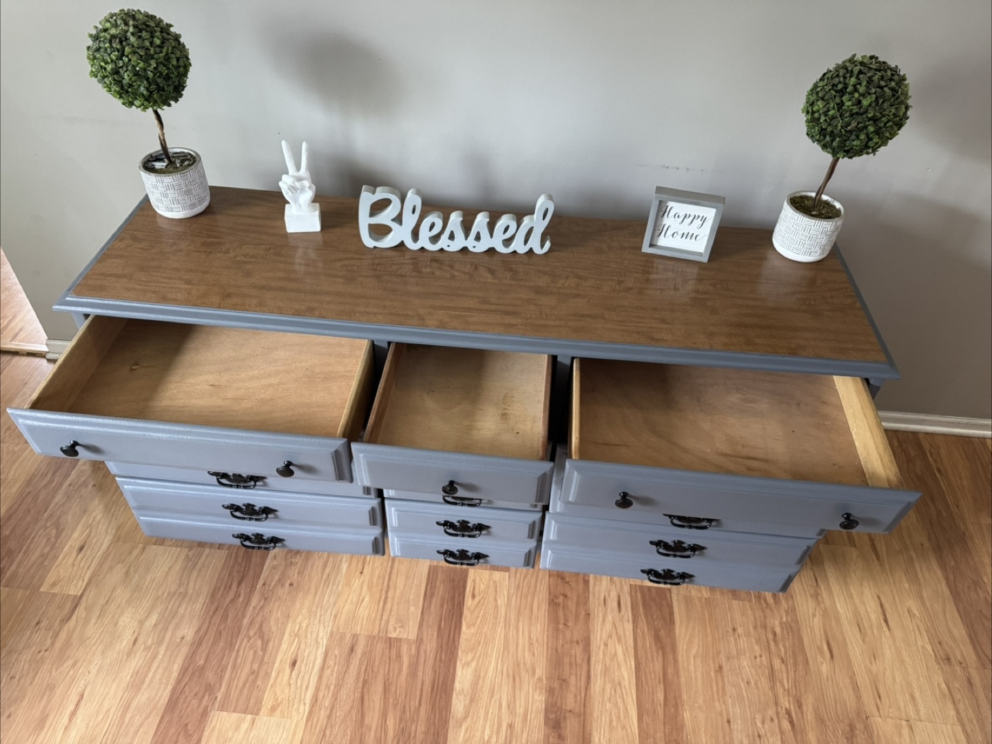 ✨🩶🤎Beautiful solid wood dresser🤎🩶✨ - photo 5