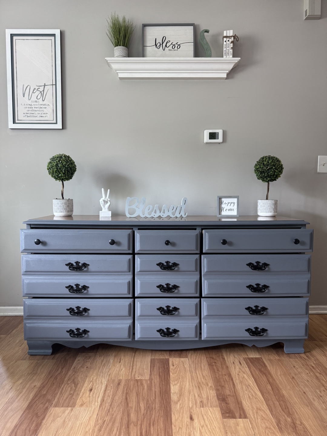 ✨🩶🤎Beautiful solid wood dresser🤎🩶✨ - photo 2