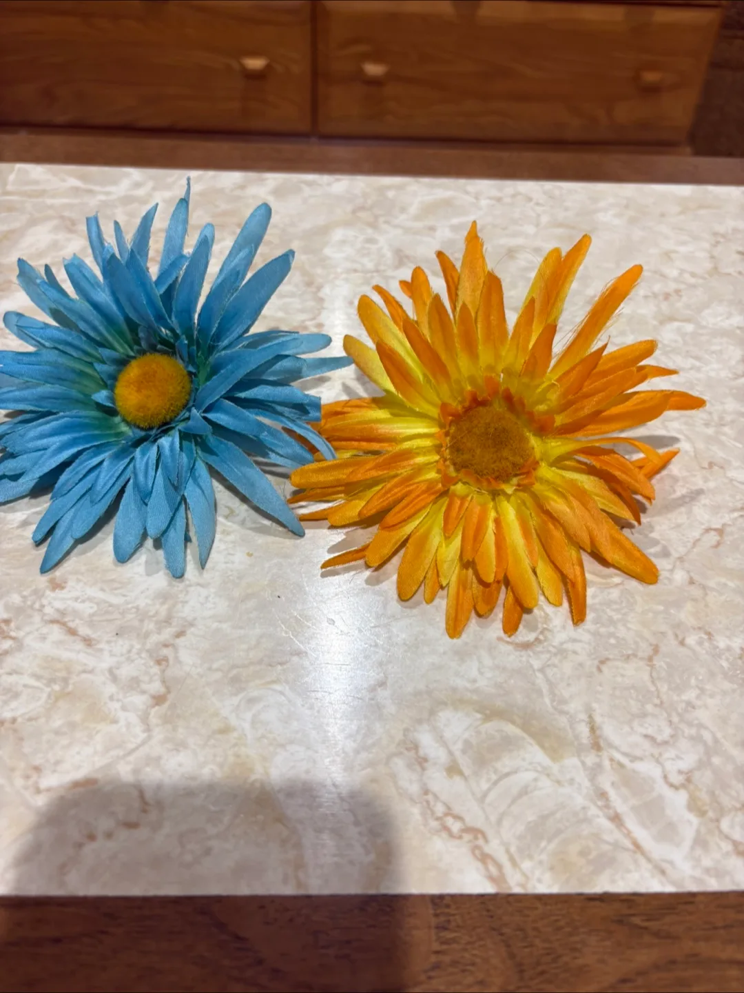 #freecycle Flower Hair Clips - Blue & Orange thumbnail