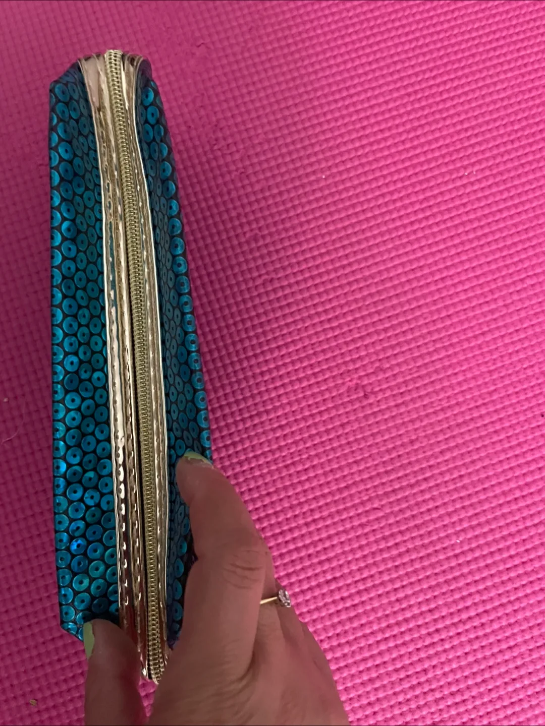 Sequin Makeup Bag - Blue image indicator(4)