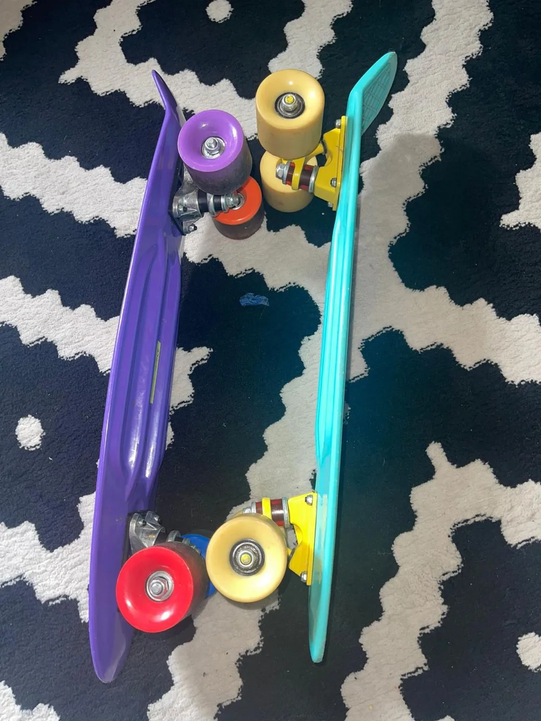 Dingen Pastel Mini Longboard Skateboard image indicator(5)